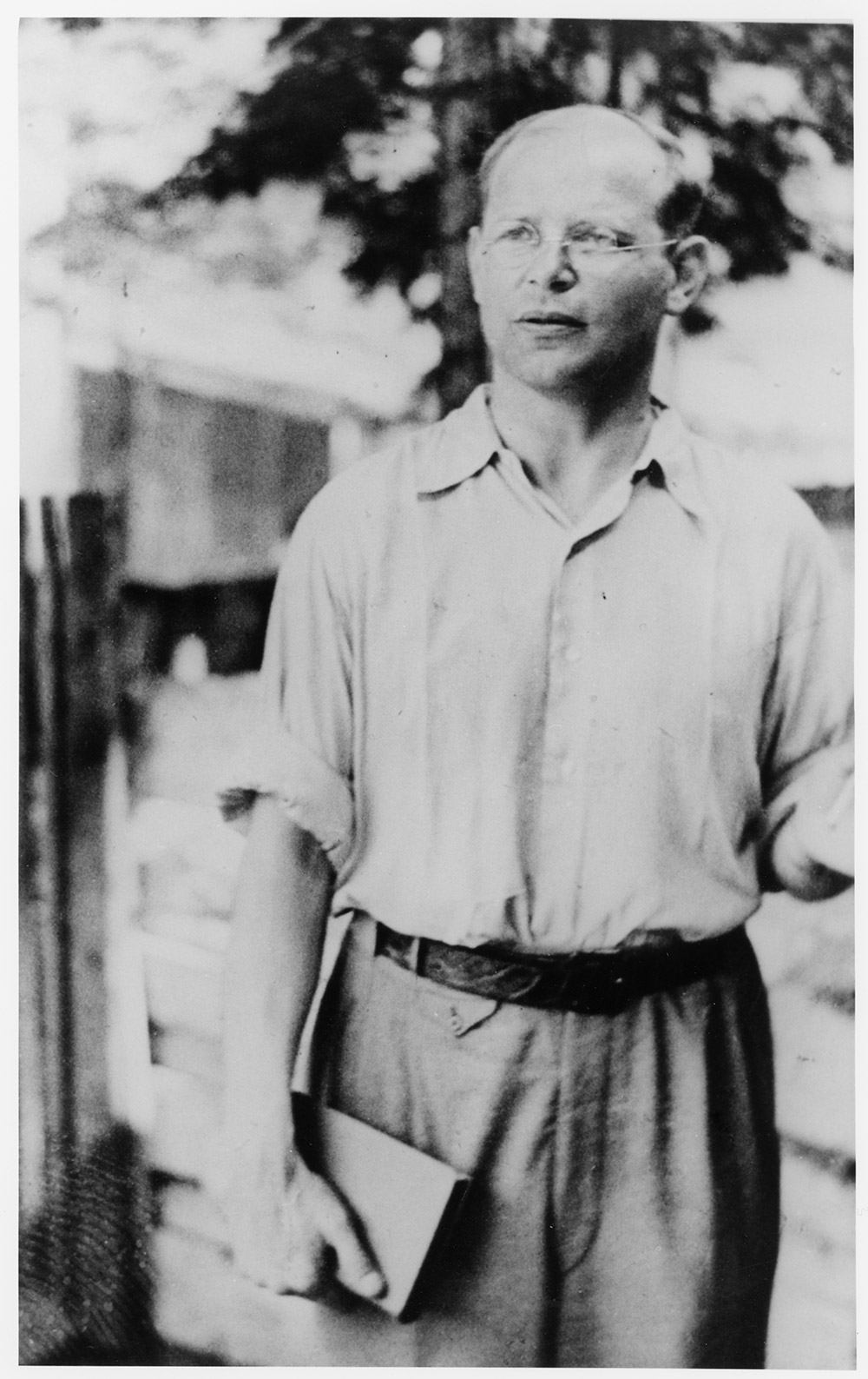 Mehr über den Artikel erfahren Bonhoeffer