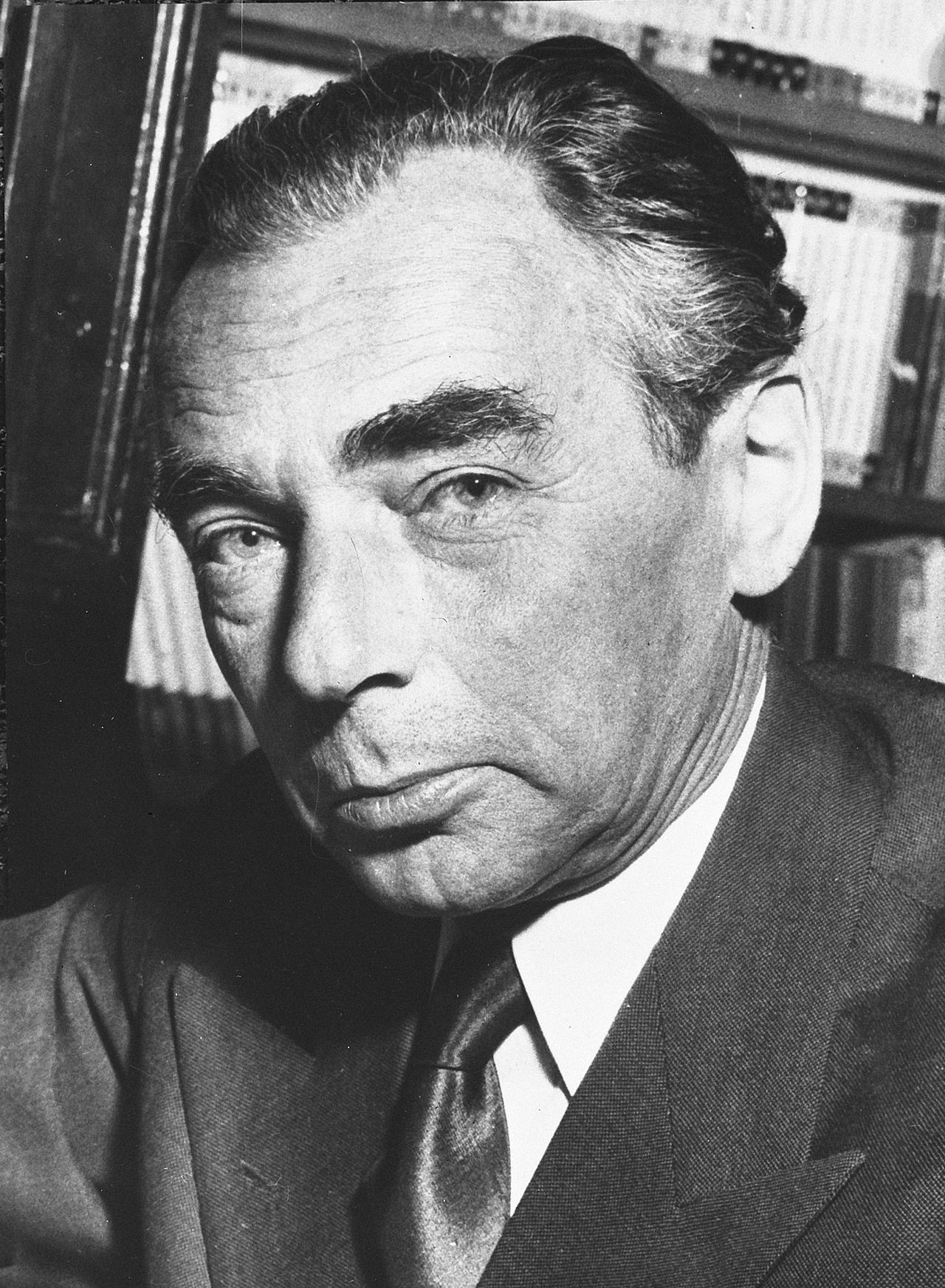 Mehr über den Artikel erfahren Kästner Erich
